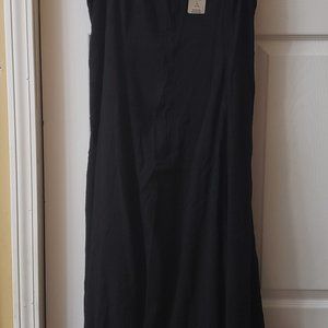 BLACK TEXTURED TRAPEZE MAXI DRESS